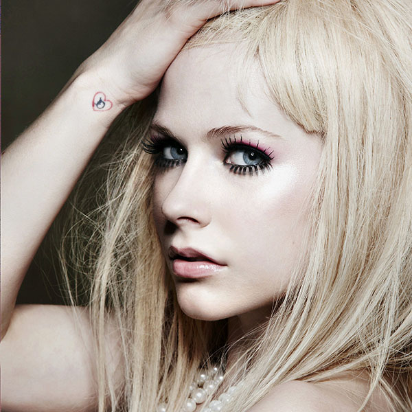 papers.co-hb77-avril-lavigne-singer-songwriter-wallpaper