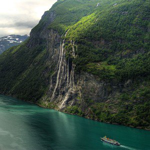 papers.co-ma29-greenwater-mountain-nature-1-wallpaper