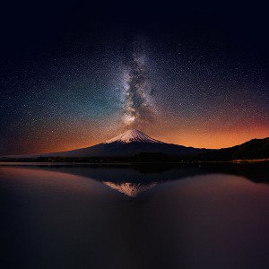 papers.co-mc68-wallpaper-milky-way-on-mountain-fuji-sky-1-wallpaper