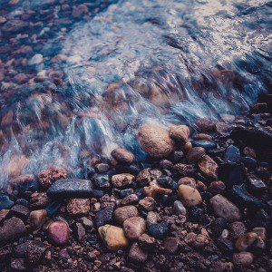 papers.co-me00-stone-blue-washed-river-1-wallpaper