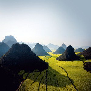 papers.co-mf00-nature-mountain-high-green-field-1-wallpaper