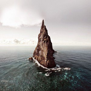 papers.co-mf62-island-of-red-papillon-sea-ocean-nature-1-wallpaper