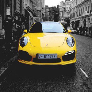 papers.co-mk71-porche-street-car-city-bw-yellow-1-wallpaper