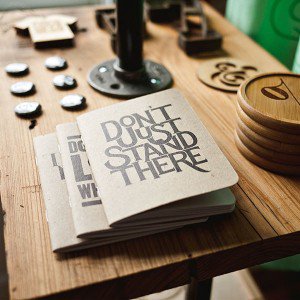 papers.co-mn07-dont-just-stand-there-jeff-sheldon-1-wallpaper