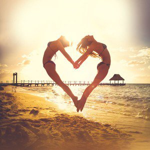 papers.co-ms32-love-beach-sunny-summer-happy-sexy-1-wallpaper